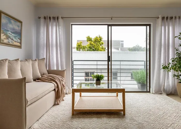 Cozy Corner Apartment