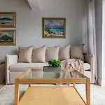 Cozy Corner Apartment