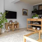 Cozy Corner Apartment