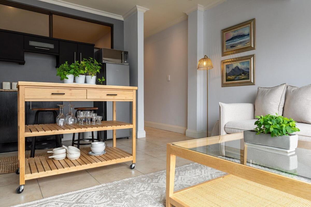 Cozy Corner * Cape Town